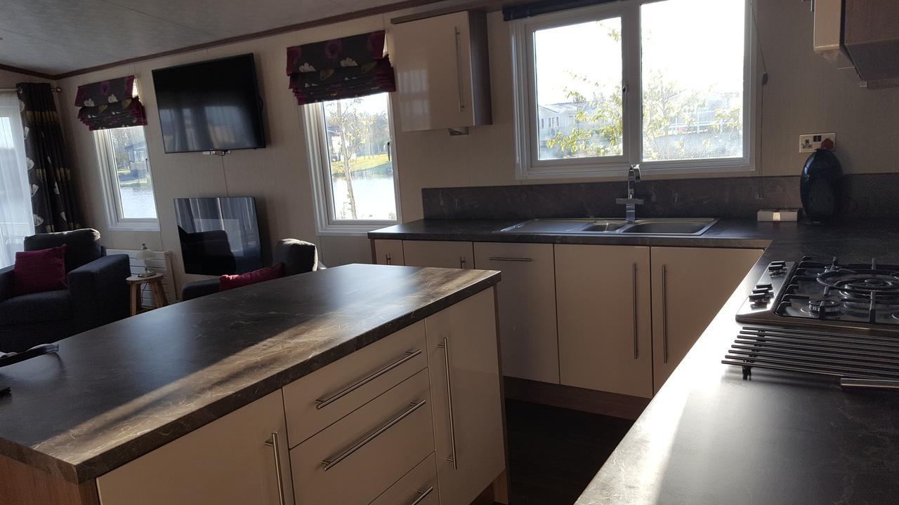 Luxury Lodge At Haggerston Castle Beal Ngoại thất bức ảnh